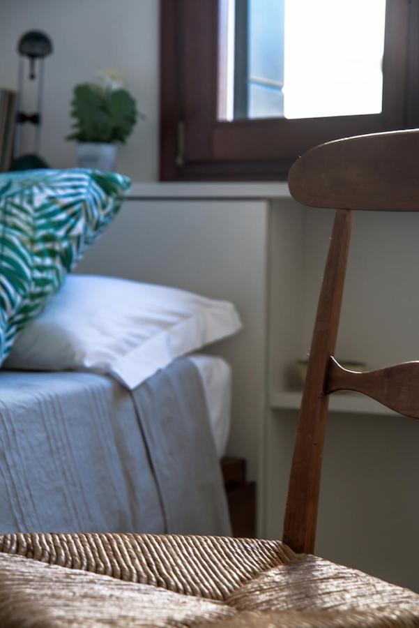 Apartment Mansardina - 1 Min From Accademia - Duplex Stylish And Cosy Venice