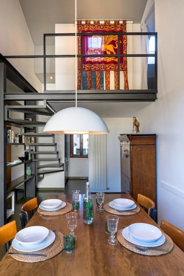Mansardina - 1 Min From Accademia - Duplex Stylish And Cosy Apartment